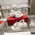 Roger Vivier 24SS 비브 런 라이트 스트라스 버클 샌들