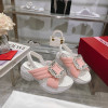 Roger Vivier 24SS 비브 런 라이트 스트라스 버클 샌들