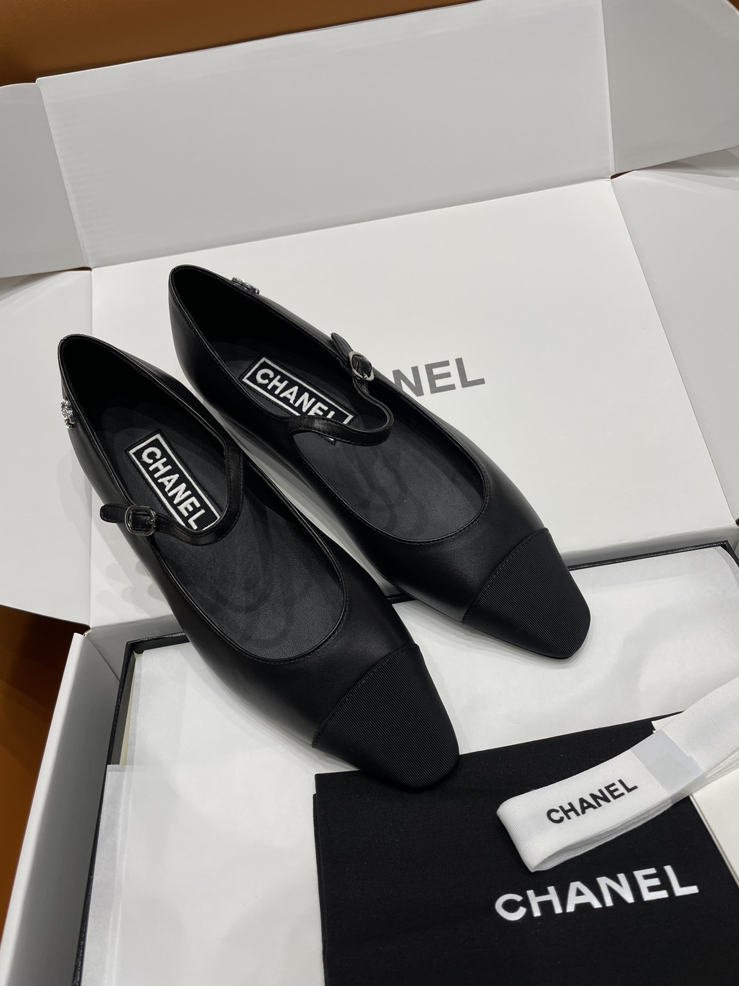 CHANEL 24p신상품 메리제인 스퀘어토