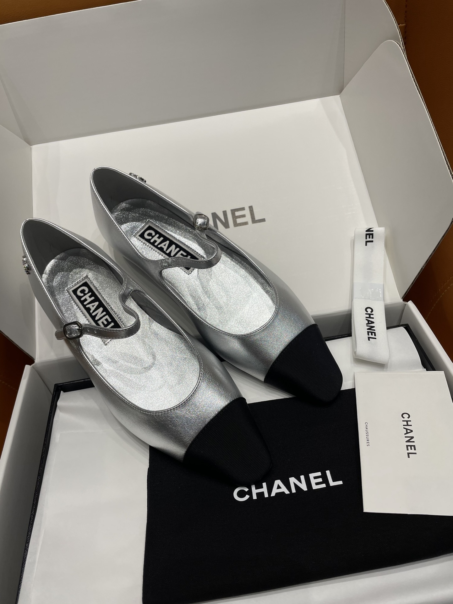 CHANEL 24p신상품 메리제인 스퀘어토