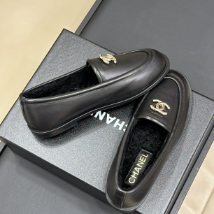 Chanel 24k 샤넬 스웨이드 양털 로퍼