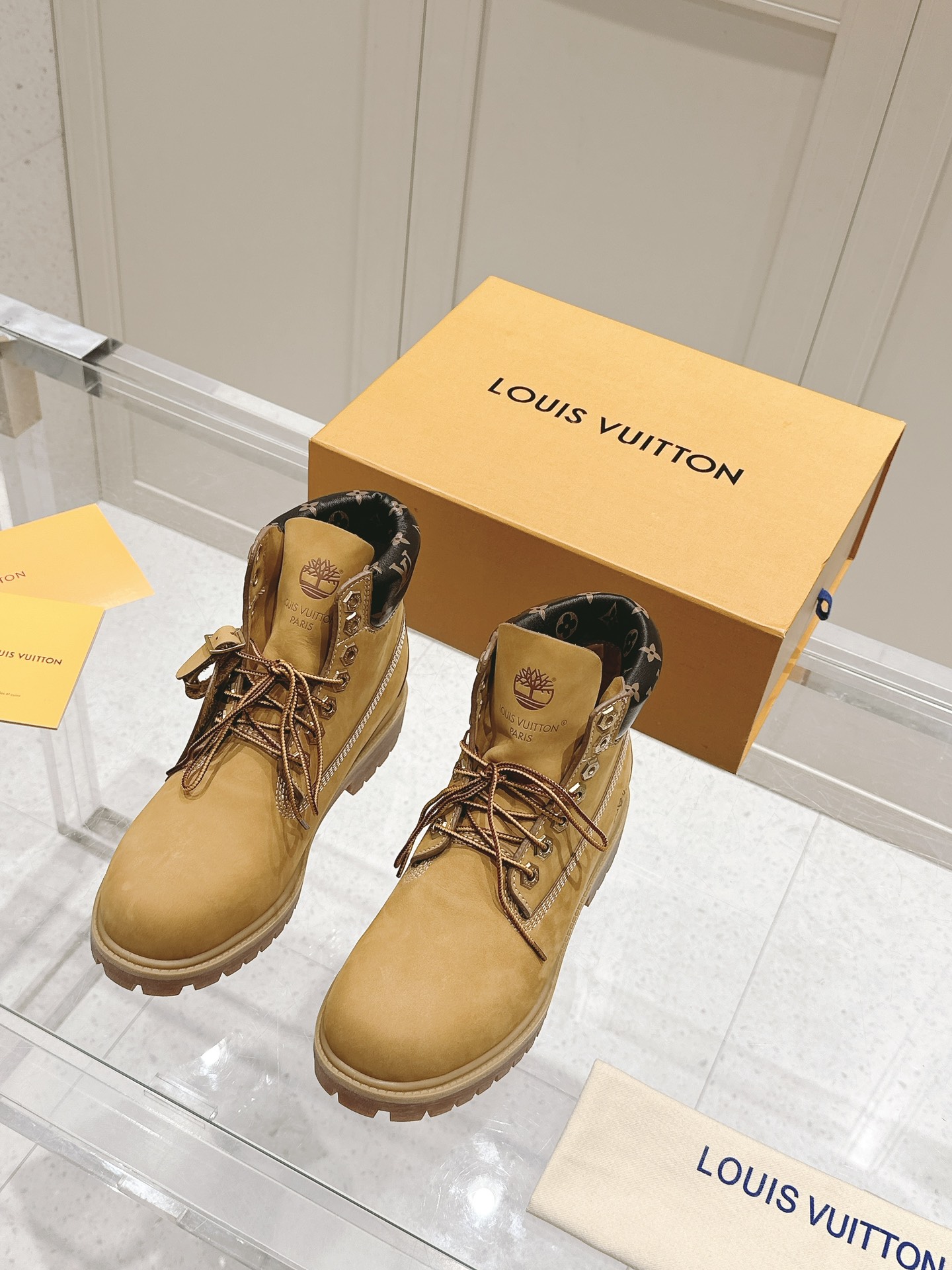 루이비통 X Timberland 팀버랜드 6인치 앵클부츠 [커플화]