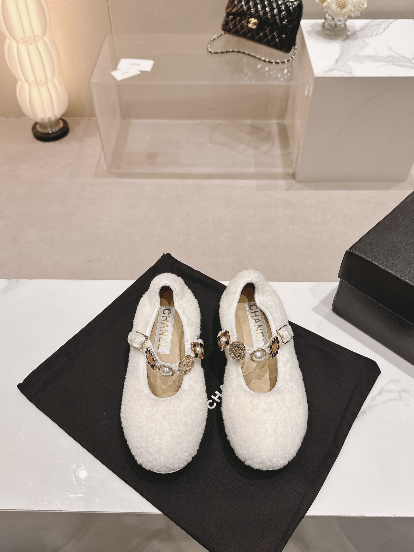 샤넬 Mary Janes 플랫 슈즈
