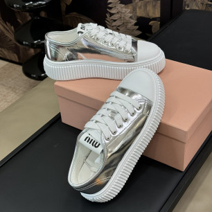 미우미우 FW24 NEW 배색 스니커즈