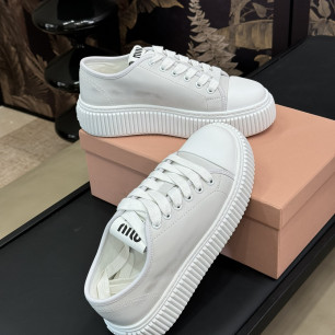 미우미우 FW24 NEW 배색 스니커즈