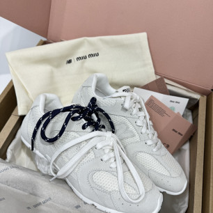 [하이앤드]Miu Miu X New Balance 530 스니커즈