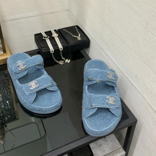 샤넬 24ss 퍼 벨크로 뮬