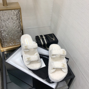 샤넬 24ss 퍼 벨크로 뮬