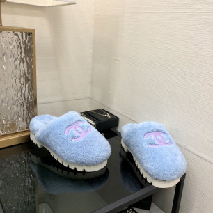 샤넬 24ss 통굽 양털 뮬